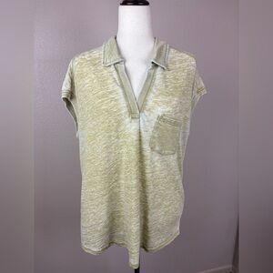 Jane and Delancey Sleeveless Top size large?